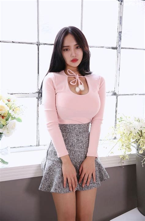 busty korean|The Most Stunning South Korean Female Models